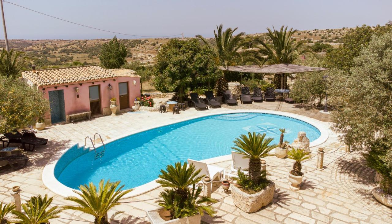 Dependance In Con Piscina Ragusa