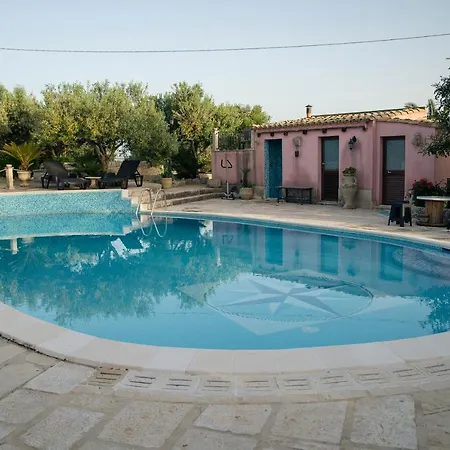 Dependance In Villa Con Piscina Ragusa Exterior foto