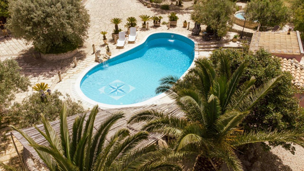 Dependance In Con Piscina Ragusa