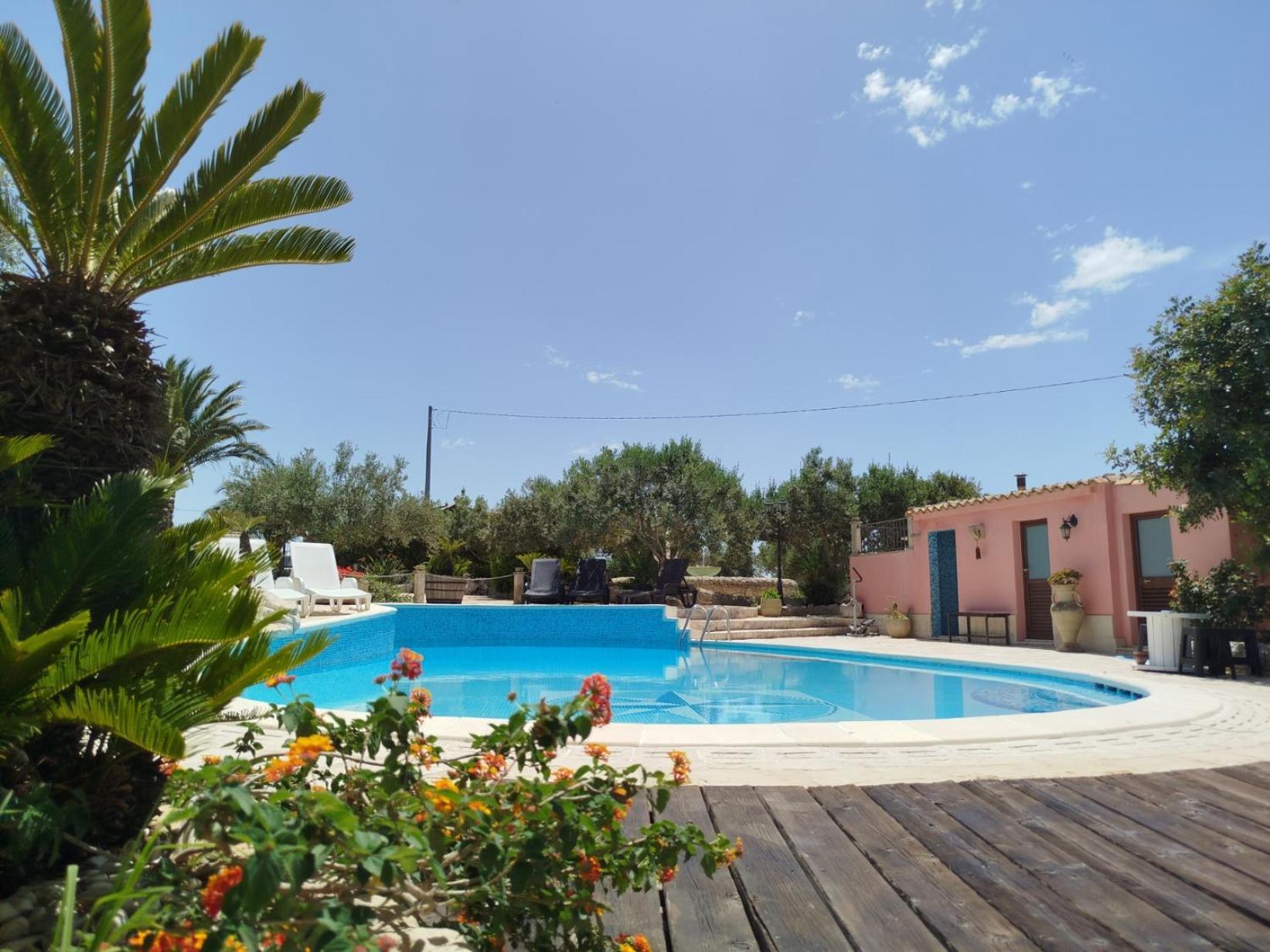 Holiday home Dependance In Con Piscina
